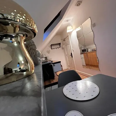 Bv Comfy Attic Studio At Deighton Huddersfield Extérieur photo